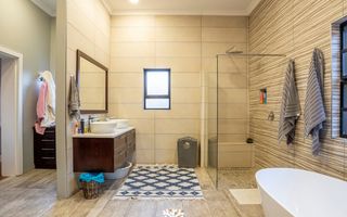 5 Bedroom House For Sale in Finkenstein, Windhoek