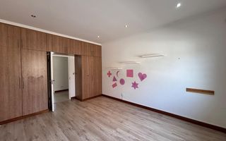 4 Bedroom House For Sale in Kleine Kuppe, Windhoek