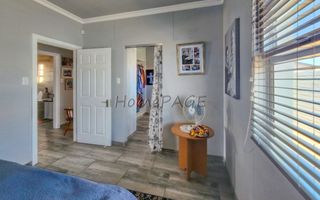 3 Bedroom House For Sale in Henties Bay Central, Henties Bay