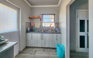 3 Bedroom House For Sale in Henties Bay Central, Henties Bay