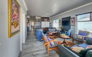 3 Bedroom House For Sale in Henties Bay Central, Henties Bay