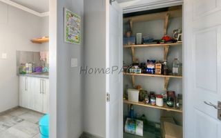 3 Bedroom House For Sale in Henties Bay Central, Henties Bay