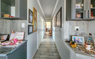 3 Bedroom House For Sale in Henties Bay Central, Henties Bay