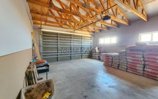 3 Bedroom House For Sale in Henties Bay Central, Henties Bay
