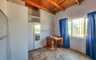 3 Bedroom House For Sale in Henties Bay Central, Henties Bay