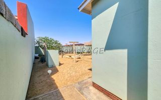 3 Bedroom House For Sale in Henties Bay Central, Henties Bay