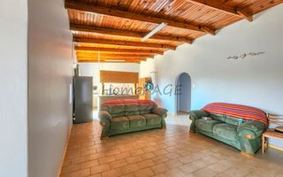 3 Bedroom House For Sale in Henties Bay Central, Henties Bay