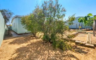 3 Bedroom House For Sale in Henties Bay Central, Henties Bay