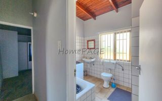 3 Bedroom House For Sale in Henties Bay Central, Henties Bay