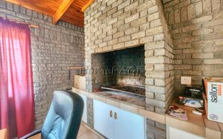 3 Bedroom House For Sale in Henties Bay Central, Henties Bay