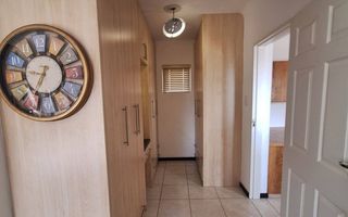 3 Bedroom House For Sale in Long Beach