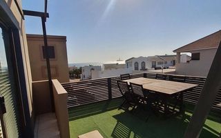 3 Bedroom House For Sale in Long Beach