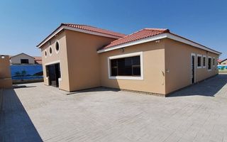 4 Bedroom House To Rent in Heritage Hill, Swakopmund