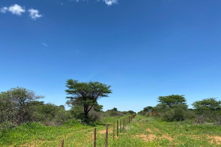 Small Holding / Plot For Sale in Hochfeld