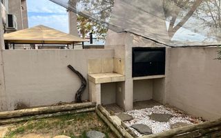 2 Bedroom Apartment For Sale in Pionierspark Ext 1, Windhoek