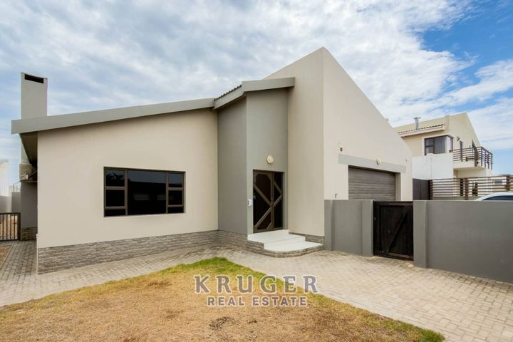 3 Bedroom House For Sale in Swakopmund Ext 15, Swakopmund