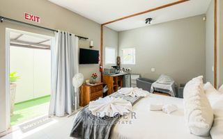 6 Bedroom House For Sale in Vogelstrand, Swakopmund