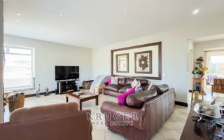 6 Bedroom House For Sale in Vogelstrand, Swakopmund
