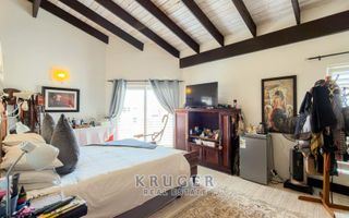 6 Bedroom House For Sale in Vogelstrand, Swakopmund