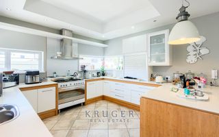 6 Bedroom House For Sale in Vogelstrand, Swakopmund