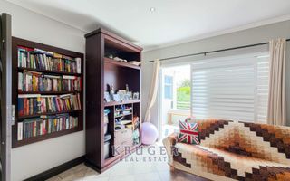 6 Bedroom House For Sale in Vogelstrand, Swakopmund