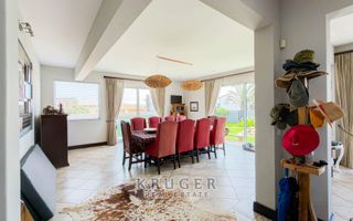 6 Bedroom House For Sale in Vogelstrand, Swakopmund