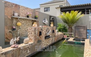 6 Bedroom House For Sale in Vogelstrand, Swakopmund
