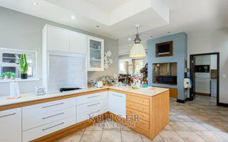 6 Bedroom House For Sale in Vogelstrand, Swakopmund