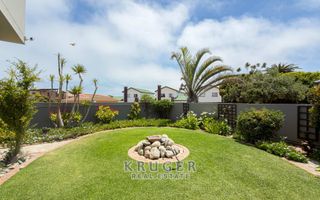 6 Bedroom House For Sale in Vogelstrand, Swakopmund