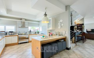 6 Bedroom House For Sale in Vogelstrand, Swakopmund