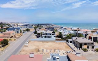 6 Bedroom House For Sale in Vogelstrand, Swakopmund