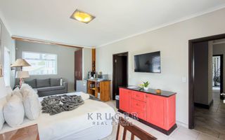 6 Bedroom House For Sale in Vogelstrand, Swakopmund