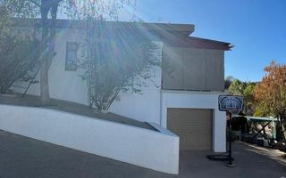 3 Bedroom House To Rent in Luxury Hill, Windhoek