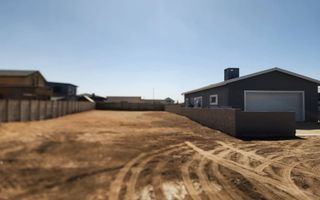 House For Sale in Noord Duin, Henties Bay