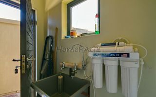 3 Bedroom House For Sale in Dolphin Beach