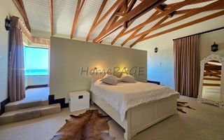 3 Bedroom House For Sale in Dolphin Beach