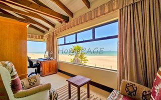 3 Bedroom House For Sale in Dolphin Beach