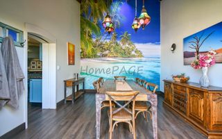 3 Bedroom House For Sale in Dolphin Beach
