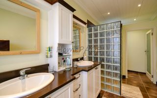 3 Bedroom House For Sale in Dolphin Beach