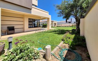 3 Bedroom House For Sale in Meersig