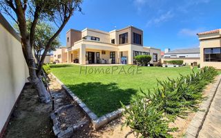 3 Bedroom House For Sale in Meersig