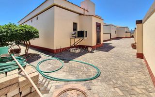 3 Bedroom House For Sale in Meersig