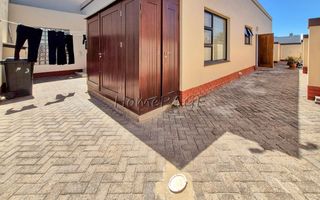 3 Bedroom House For Sale in Meersig