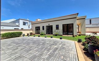 3 Bedroom House For Sale in Meersig