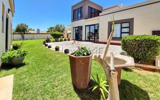 3 Bedroom House For Sale in Meersig