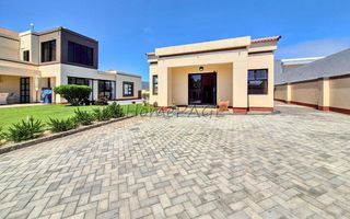 3 Bedroom House For Sale in Meersig