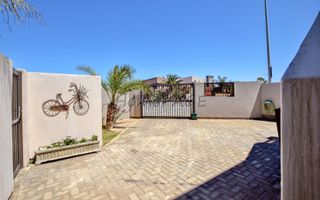 4 Bedroom House For Sale in Dunes, Swakopmund