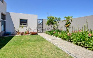 4 Bedroom House For Sale in Dunes, Swakopmund
