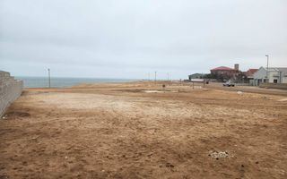House For Sale in Henties Bay Central, Henties Bay