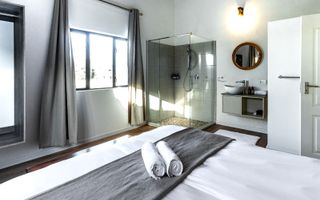 7 Bedroom House For Sale in Vineta, Swakopmund